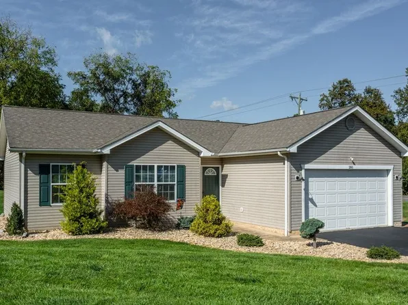 280 Windsong Hills Dr, Elkton, VA 22827