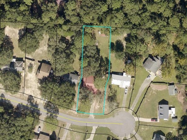 109 Pinoak Ct E, Crestview, FL 32539