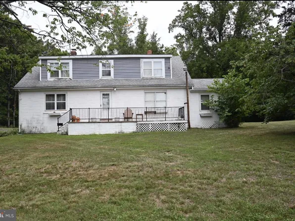 92 Buggy Ln, Rochelle, VA 22738