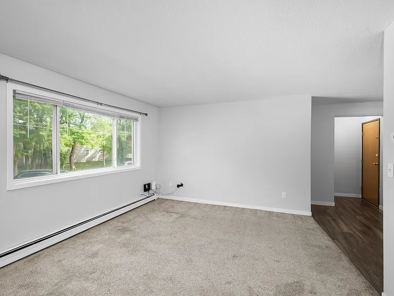 1118 27th Ave S #8 — Photo 11