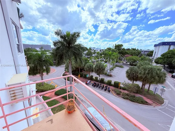 255 W 24th St APT 435, Miami Beach, FL 33140