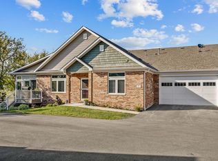 2 Briden Ln #2, Sycamore, IL 60178