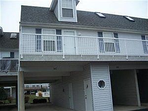 1st image of 107 N Schooner Point Dr