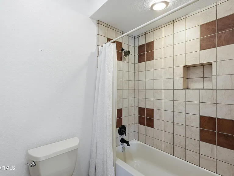 4525 N 66th St #11 — Photo 22