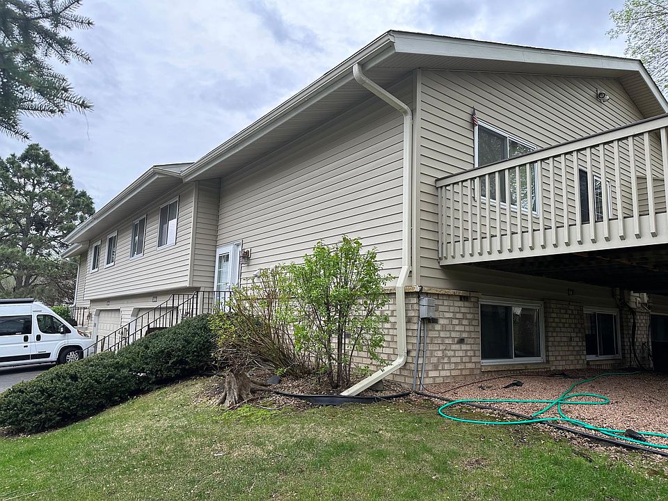 1st image of 3564 York Dr