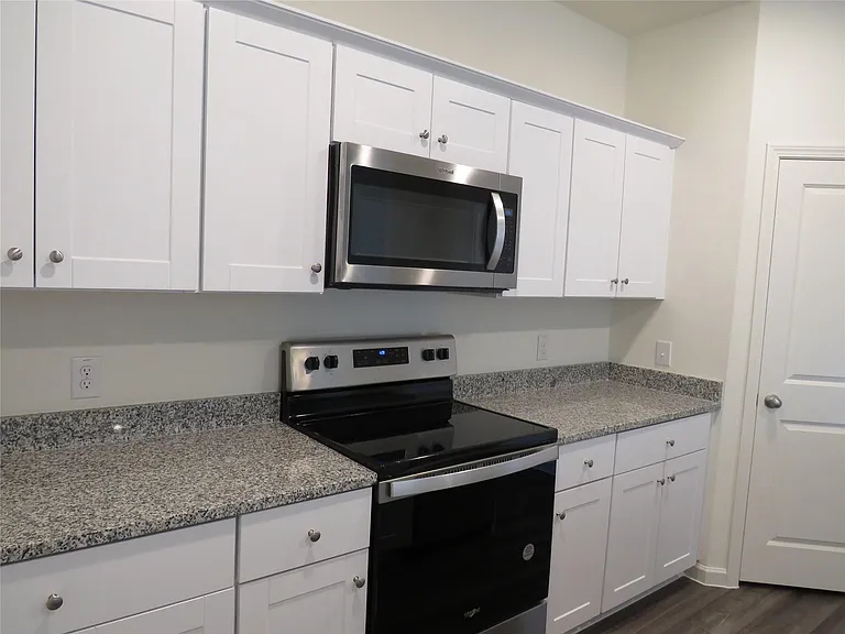 611 Delaware Ave — Photo 10