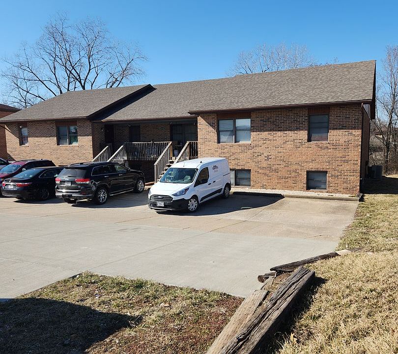 1st image of 2512 Southridge Dr #D