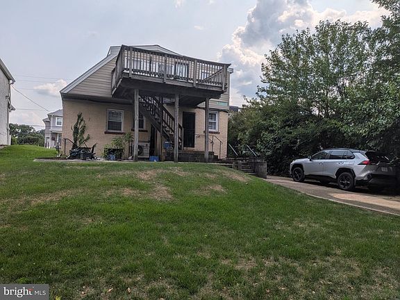 3rd image of 2533 Elvans Rd SE