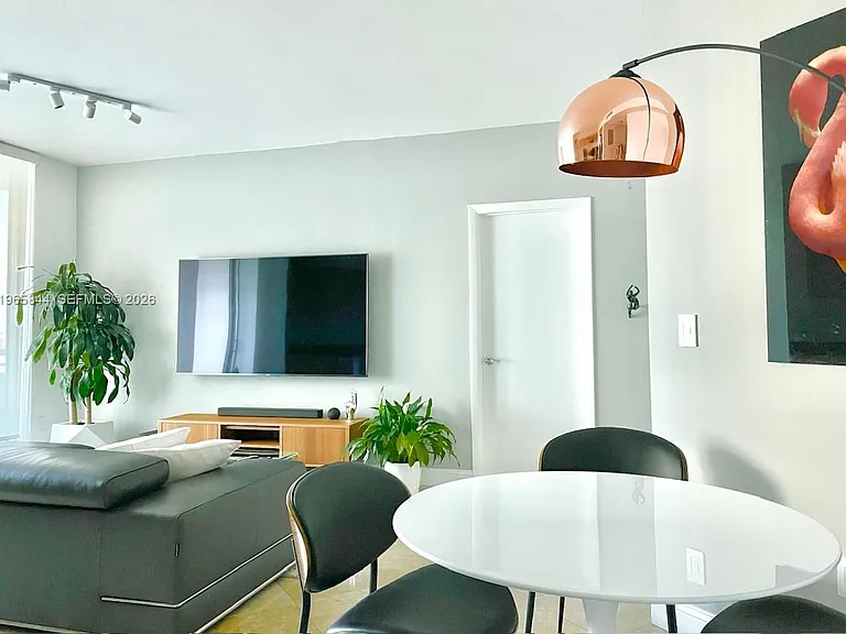 350 S Miami Ave #2114 — Photo 7