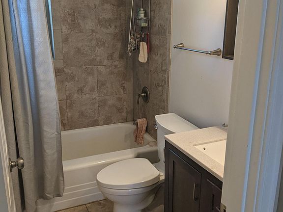 4th image of 3906 Kilbourne Ave #2