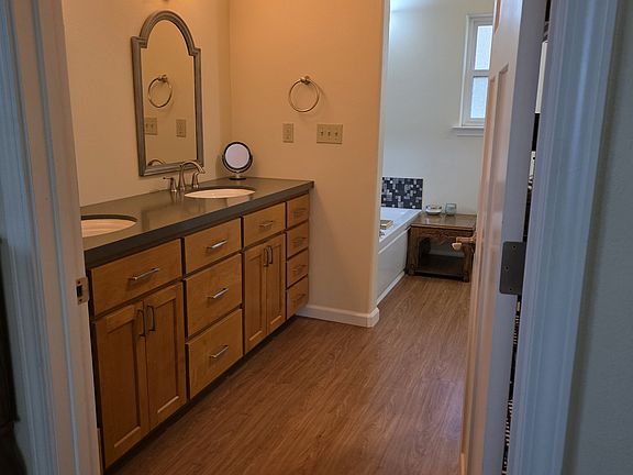 3rd image of 9451 Hoberg Dr #2