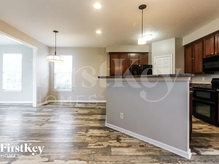 1526 Old Thicket Ct — Photo 7