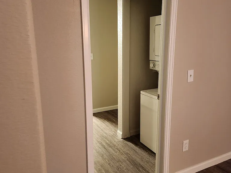 5201 S Fox St #104 — Photo 22