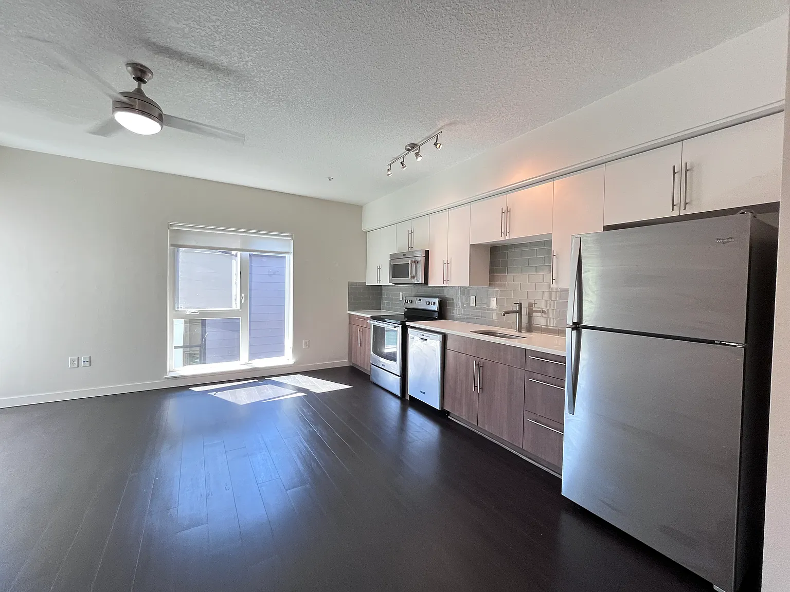 Studio, 456 sqft, $1,349 — Photo 3