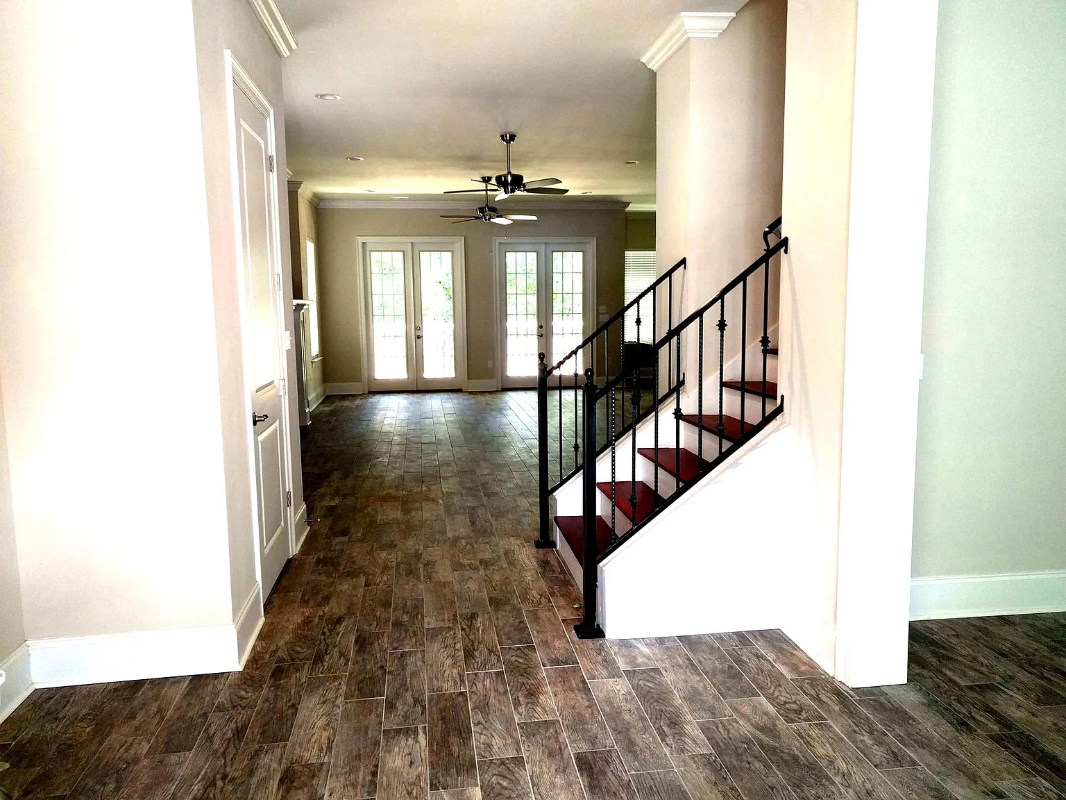 4 bed, 3.5 bath, 3096 sqft, $3,850 — Photo 1