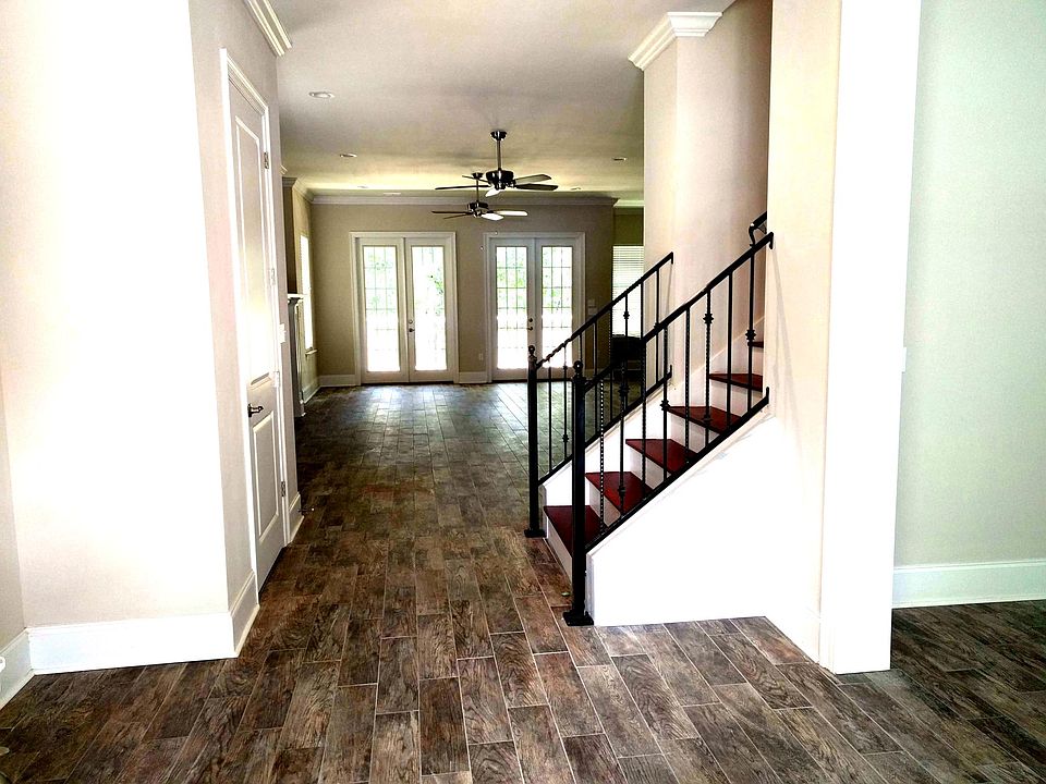 1st image of 1829 Ashley Hall Way
