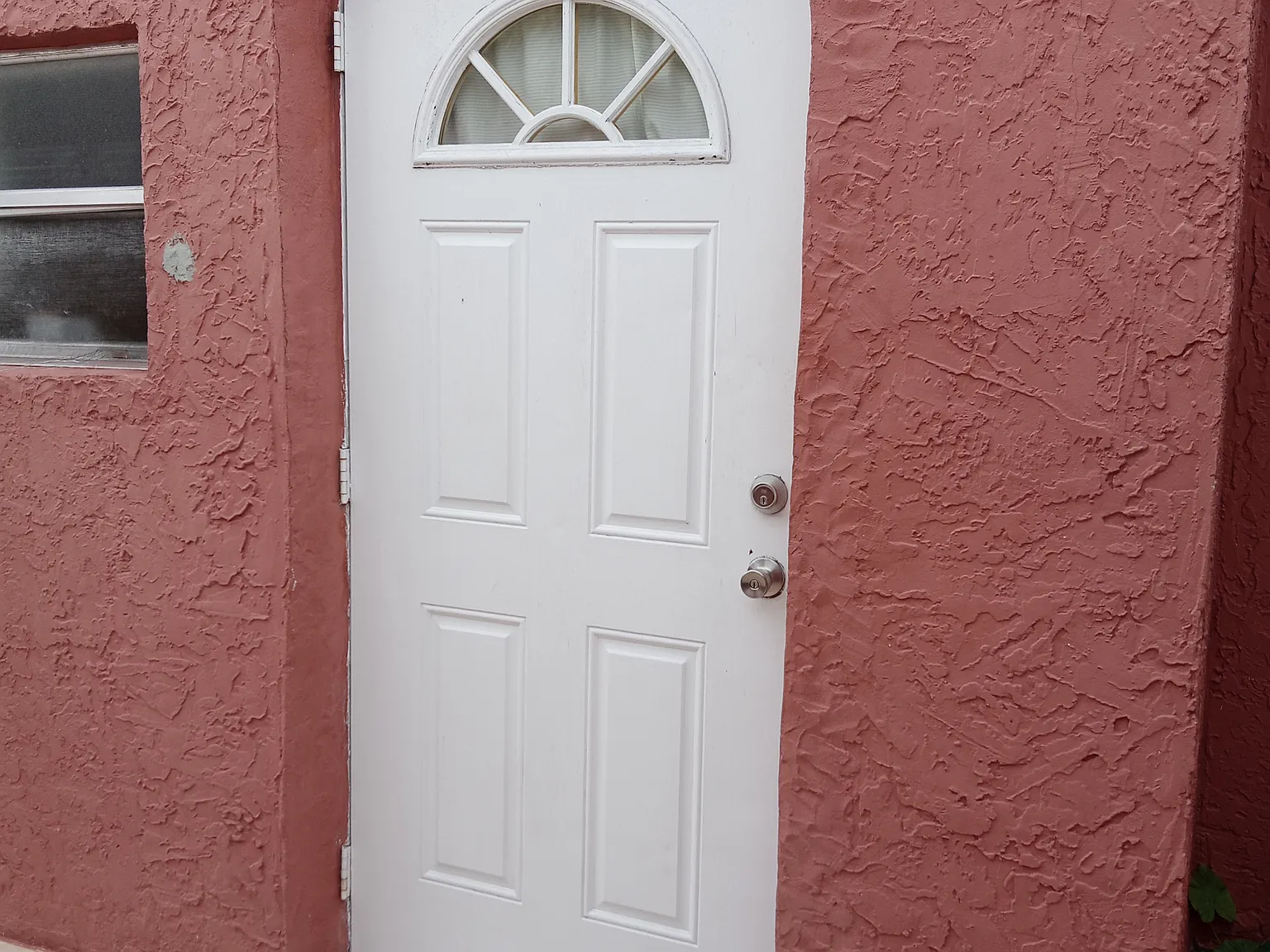 Studio, 1000 sqft, $1,300 — Photo 2