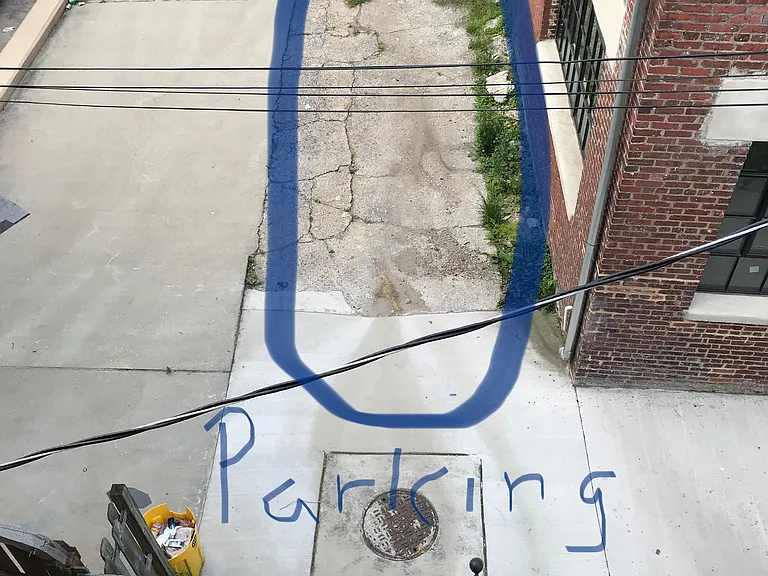 1115 Race St — Photo 12