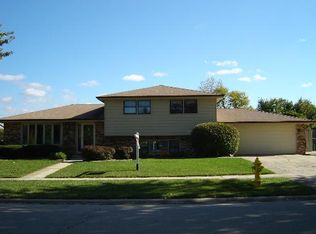 12163 Somerset Rd, Orland Park, IL 60467