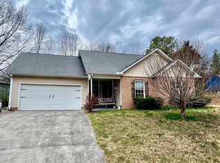 104 Jarrett Dr, Calhoun, GA 30701