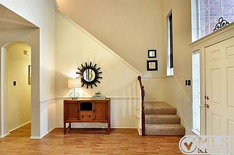 3rd image of 413 Shadywood Dr