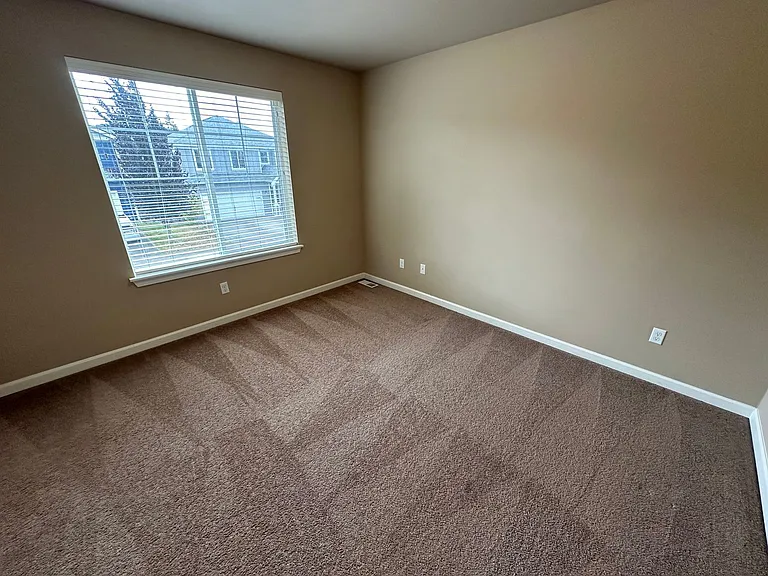 1415 Grindstone Dr SE — Photo 8