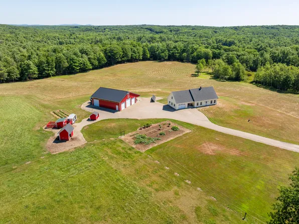 35 Outpost Road, Nobleboro, ME 04555