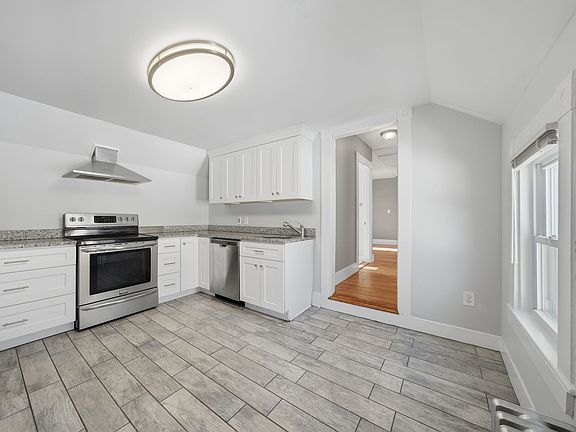 4th image of 20 Wilson St APT B