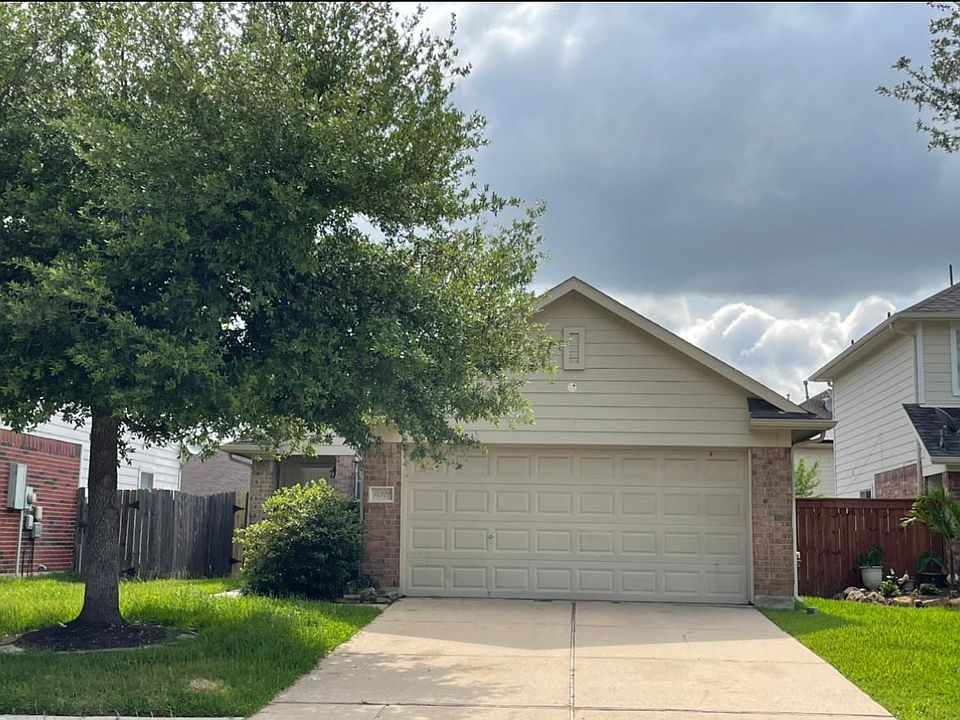 1st image of 14922 Loys Coves Ct