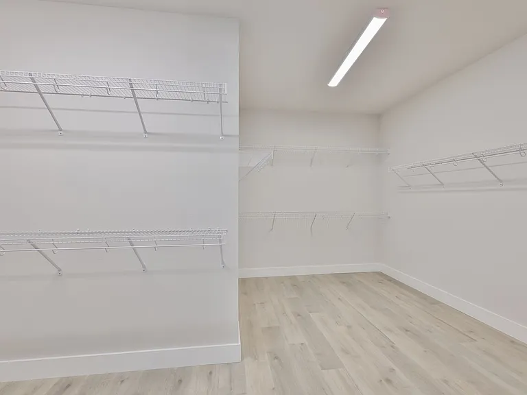 4718 W Kensington Ave — Photo 21