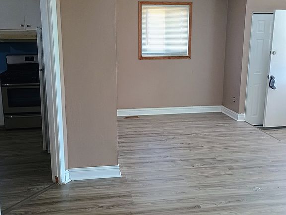 3rd image of 1234 Sharon St