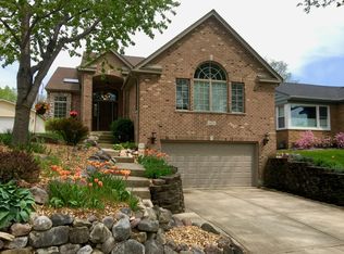 5429 Lyman Ave, Downers Grove, IL 60515