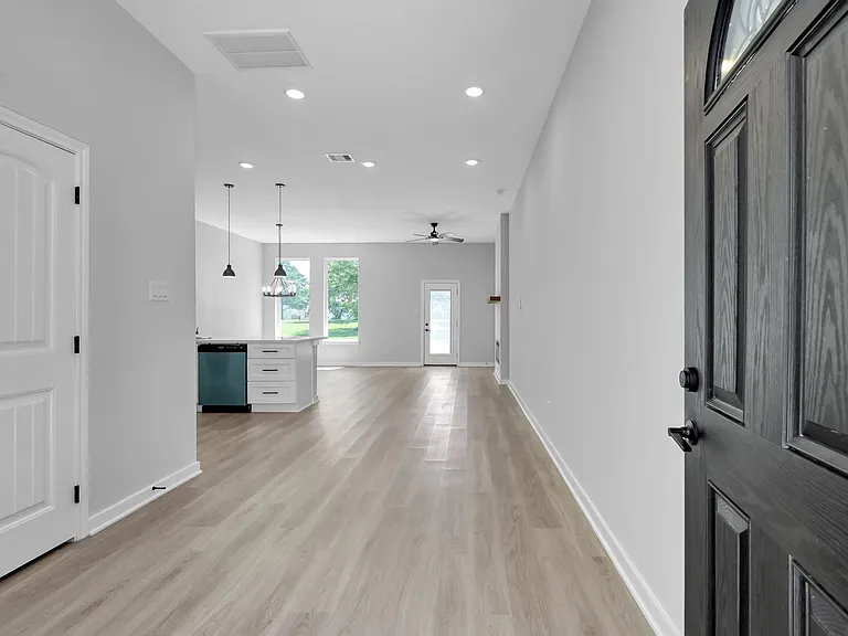 14833 Spica Ct — Photo 3