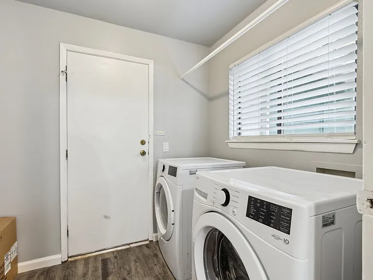 2721 Indian Creek Blvd — Photo 11
