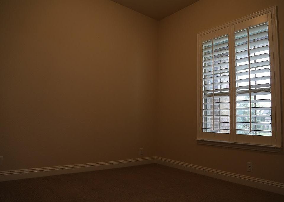 1st image of 3513 Sequoia Ln