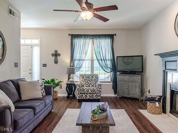 5th image of 313 Dalston Way