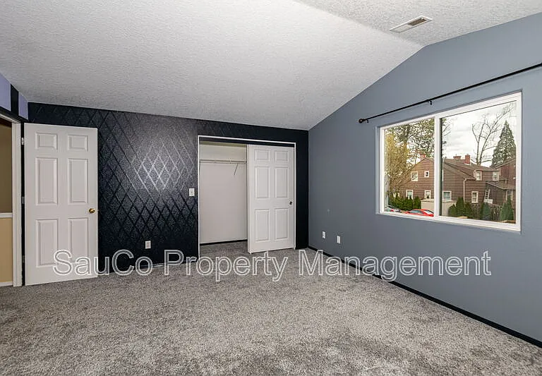 19878 Kendall Ln — Photo 13