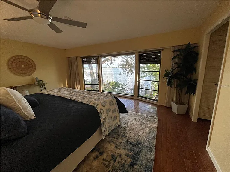 421 Waterside Ln — Photo 23