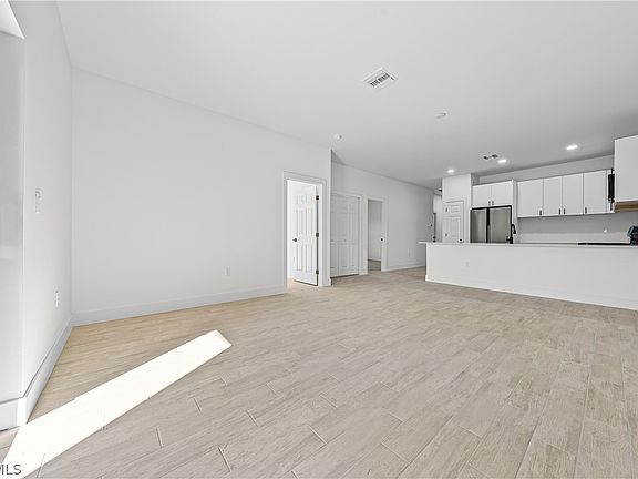 2nd image of 2220-2222 Kenneth Ave S