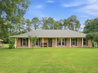 17222 Chickasaw Ave, Greenwell Springs, LA 70739