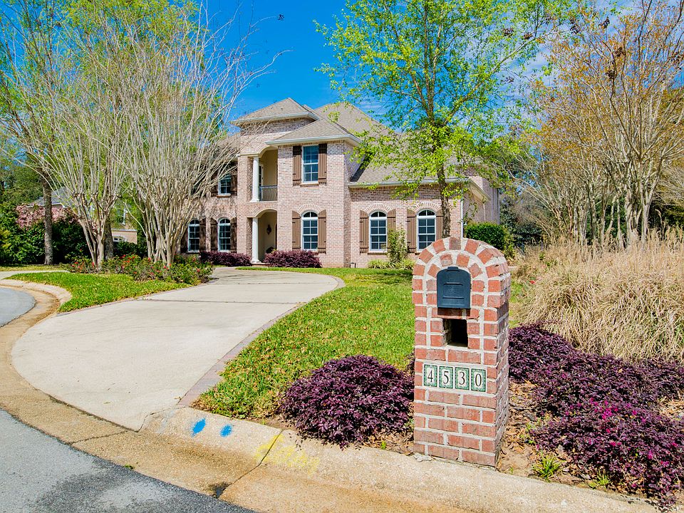 1st image of 4530 Bohemia Dr