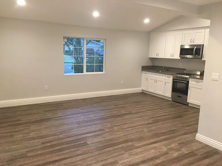 12762 Meadowlark Ave #STUDIO — Photo 12