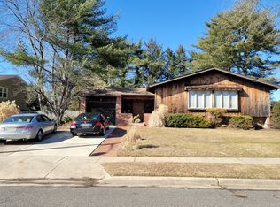 115 Oxford Pl, Mount Laurel, NJ 08054