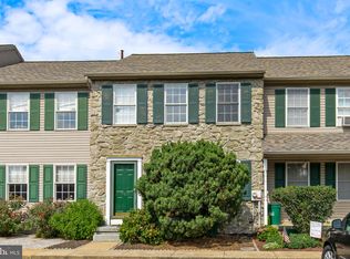 767 Knoll Dr, Mount Joy, PA 17552