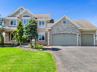 1634 Isabella Pkwy, Chaska, MN 55318