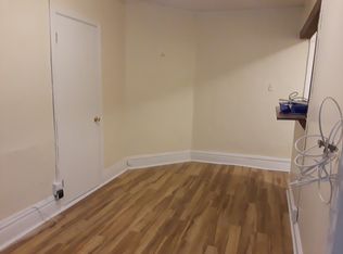 2704 Grove Ave APT 4, Richmond, VA 23220