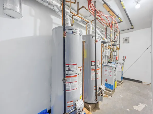 414 Chestnut Street image 21 of 25