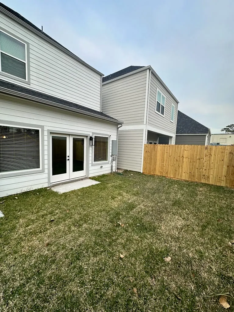 3 bed, $2,650 — Photo 3