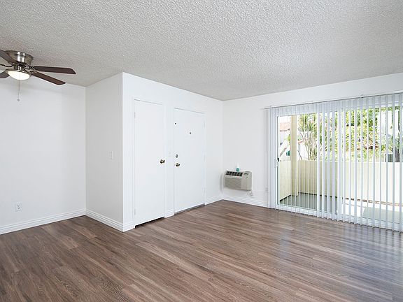 2nd image of 8633 La Mesa Blvd APT 95