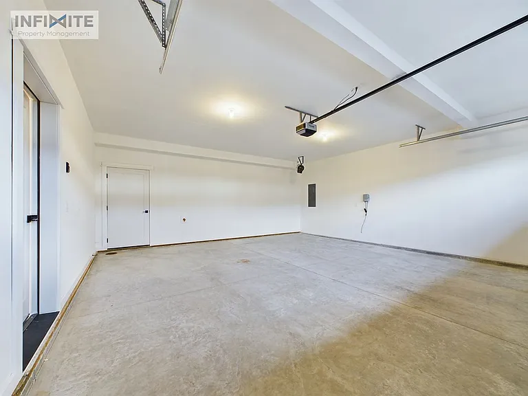602 Relentless Dr #C — Photo 15
